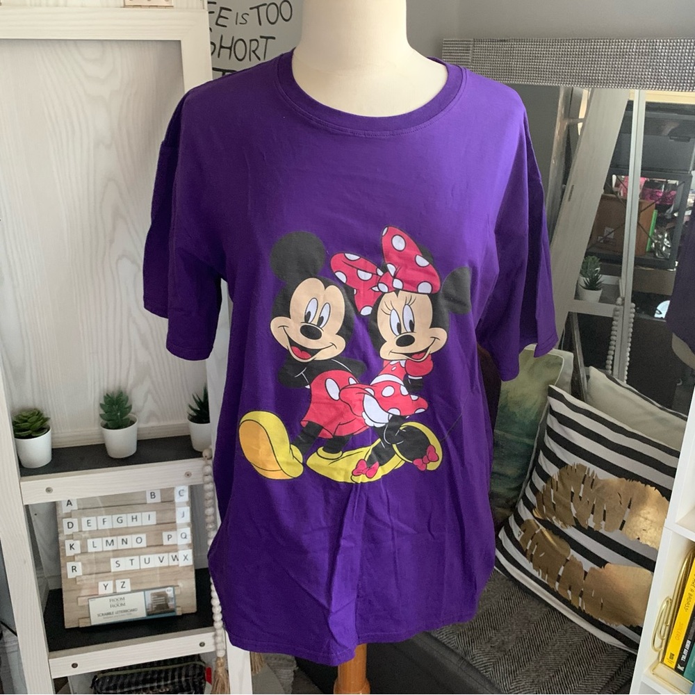 Mickey and Minnie Mouse tee size large